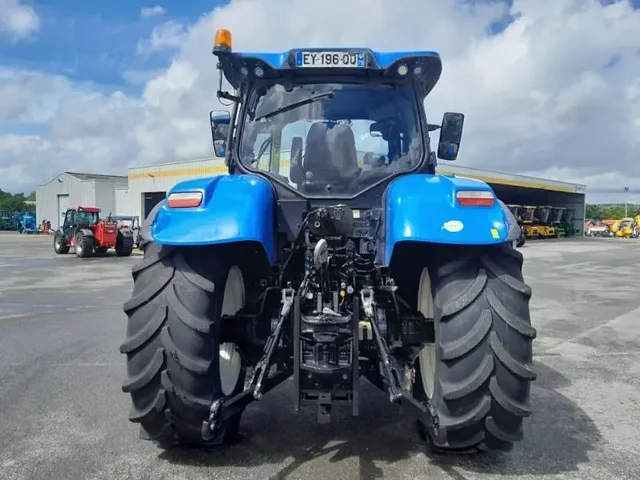 Occasion New Holland T7-190PC-SW à ANTIGNY chez Groupe OUVRARD