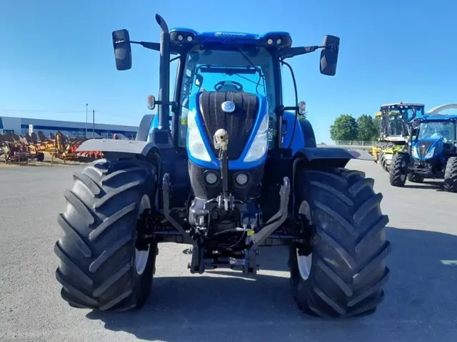 Occasion New Holland T7-190PC à ANTIGNY chez Groupe OUVRARD