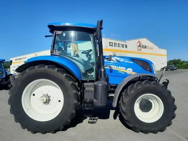 Occasion New Holland T7-190PC à ANTIGNY chez Groupe OUVRARD