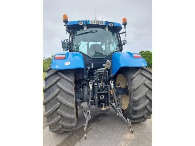 Occasion New Holland T7-210RC à ANTIGNY chez Groupe OUVRARD