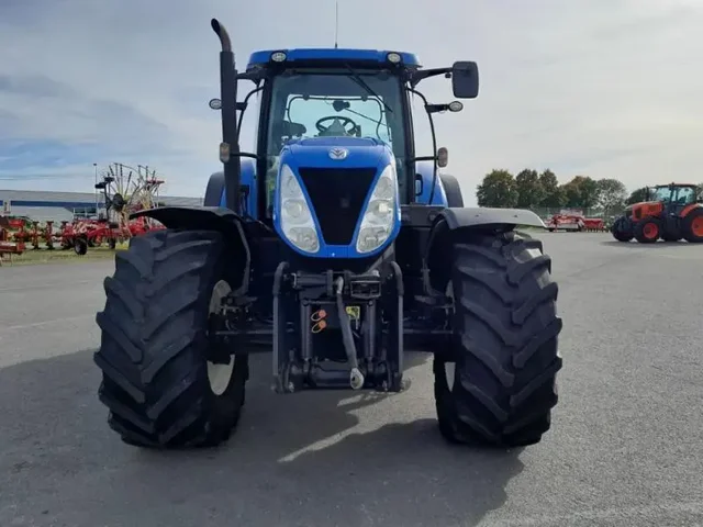 Occasion New Holland T7-235PC-SW à ANTIGNY chez Groupe OUVRARD