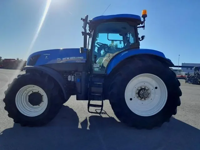 Occasion New Holland T7-250AC à ANTIGNY chez Groupe OUVRARD