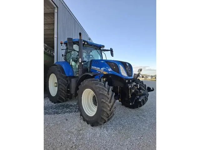 Occasion New Holland T7-260AC à ANTIGNY chez Groupe OUVRARD