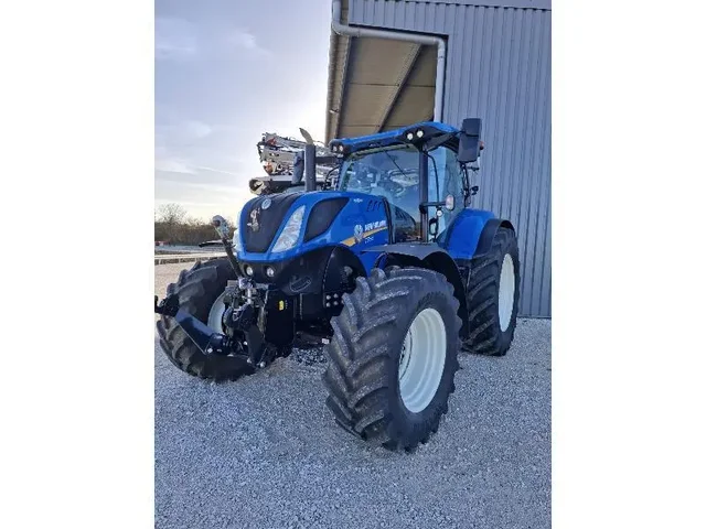 Occasion New Holland T7-260AC à ANTIGNY chez Groupe OUVRARD