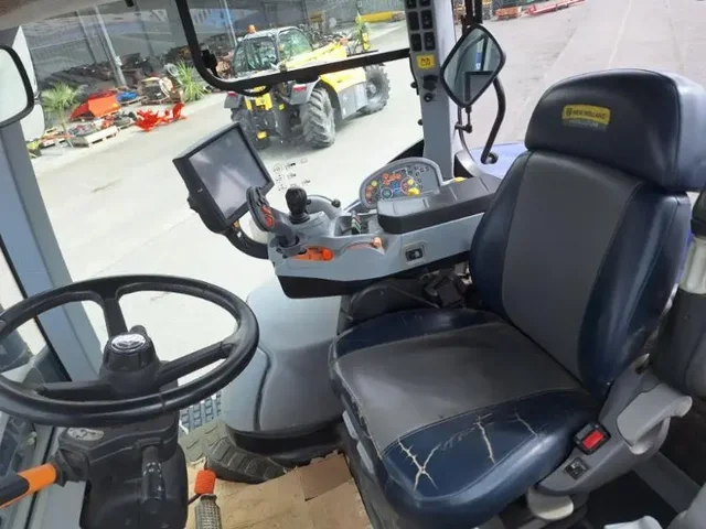 Occasion New Holland T7-290AC à ANTIGNY chez Groupe OUVRARD