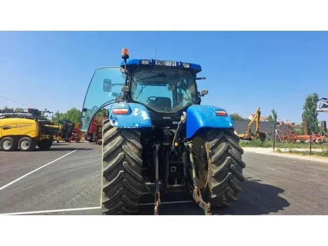 Occasion New Holland T7040 à ANTIGNY chez Groupe OUVRARD