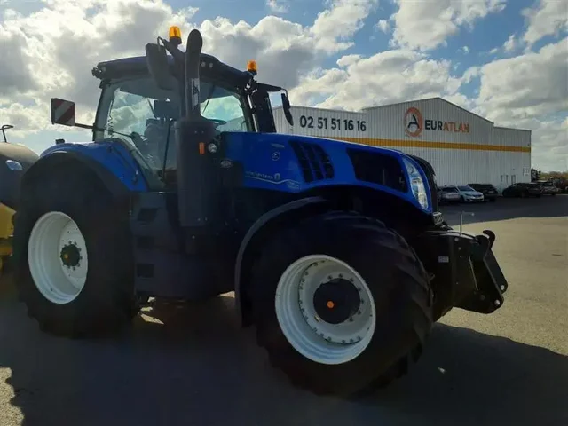 Occasion New Holland T8-410AC à ANTIGNY chez Groupe OUVRARD