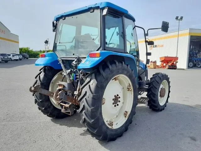 Occasion New Holland TL80 à ANTIGNY chez Groupe OUVRARD