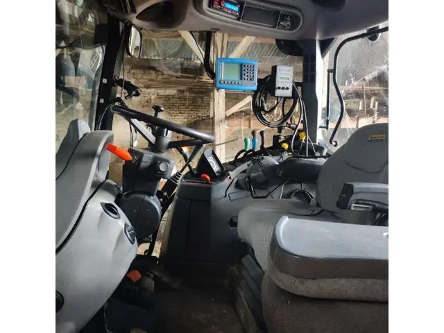 Occasion New Holland TS110A à ANTIGNY chez Groupe OUVRARD