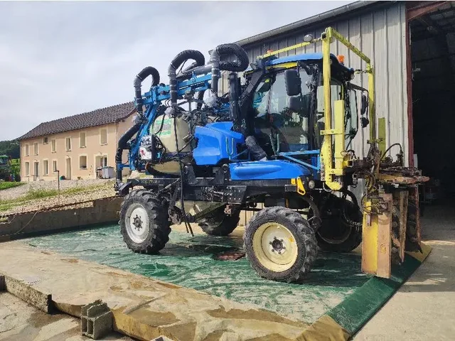 Occasion New Holland VN2080 à ANTIGNY chez Groupe OUVRARD