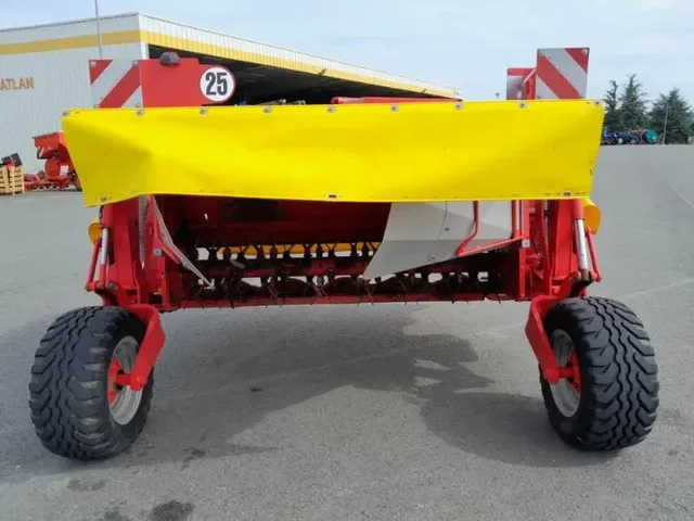 Occasion Pöttinger 3007T à ANTIGNY chez Groupe OUVRARD