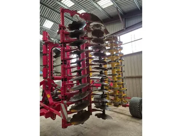 Occasion Pöttinger TERRADISC6001T à ANTIGNY chez Groupe OUVRARD
