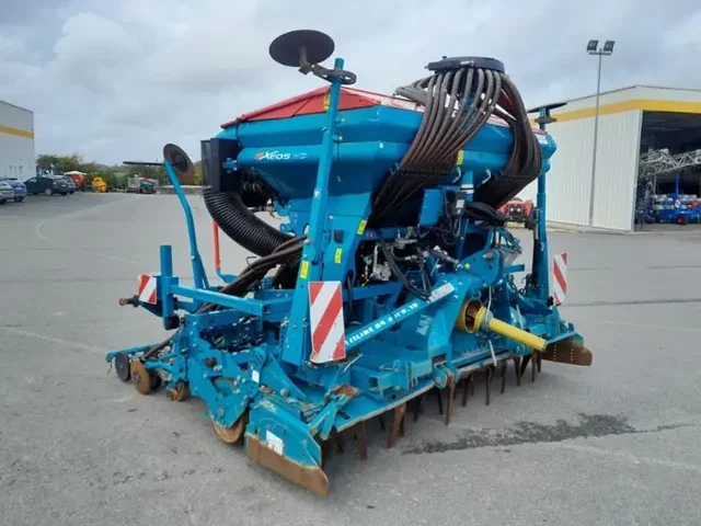 Occasion Sulky COMBINE SEMIS à ANTIGNY chez Groupe OUVRARD
