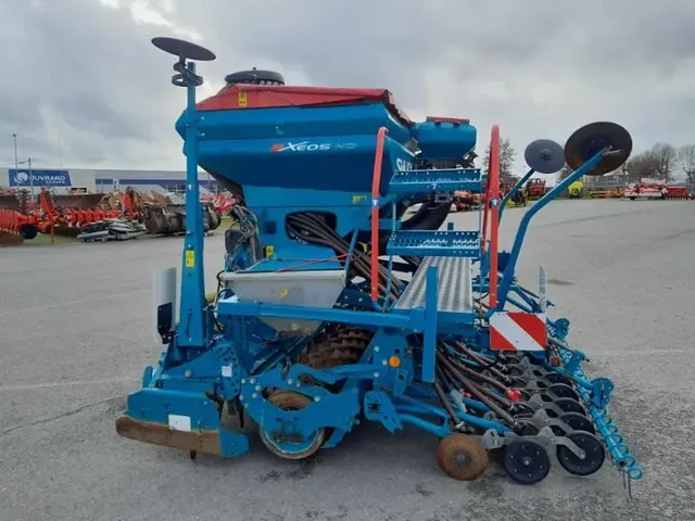 Occasion Sulky COMBINE SEMIS à ANTIGNY chez Groupe OUVRARD