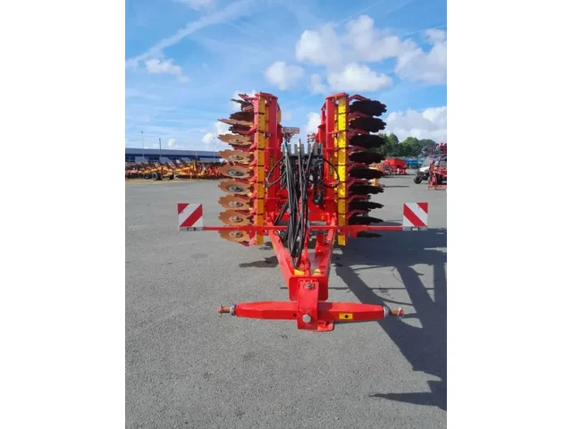 Occasion Väderstad CARRIER 425XL à ANTIGNY chez Groupe OUVRARD