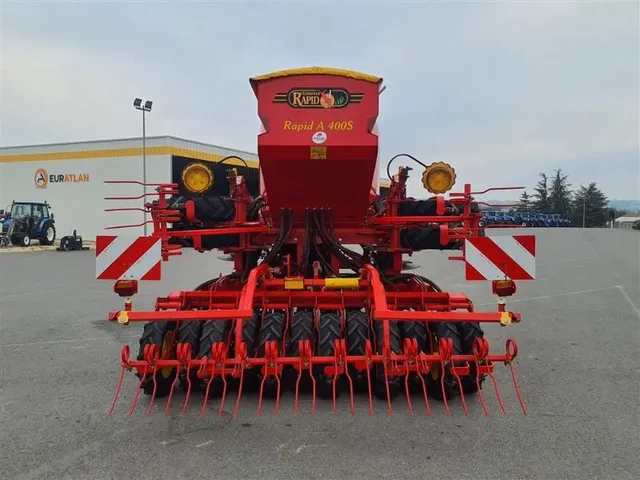 Occasion Väderstad RDA-400S à ANTIGNY chez Groupe OUVRARD