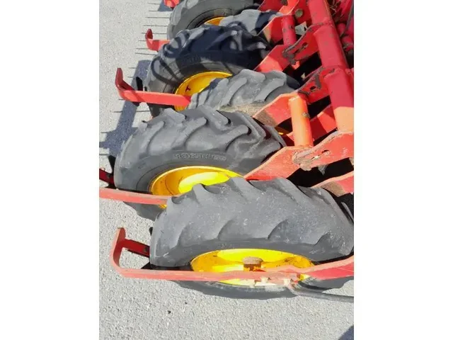 Occasion Väderstad RDA-400S à ANTIGNY chez Groupe OUVRARD