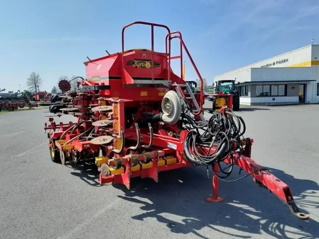 Occasion Väderstad RDA-400S à ANTIGNY chez Groupe OUVRARD