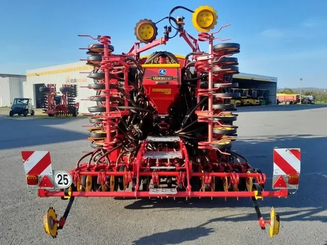 Occasion Väderstad ST600S à ANTIGNY chez Groupe OUVRARD