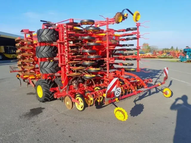Occasion Väderstad ST600S à ANTIGNY chez Groupe OUVRARD