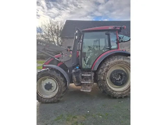 Occasion Valtra G125 à ANTIGNY chez Groupe OUVRARD