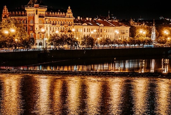 noční praha z článku top 10 zážitků na léto
