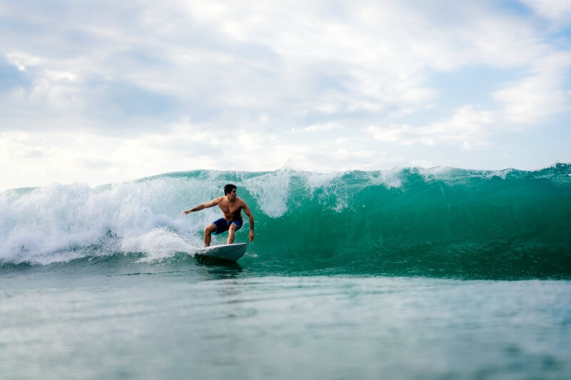 obrázek z článku o indoor surfingu