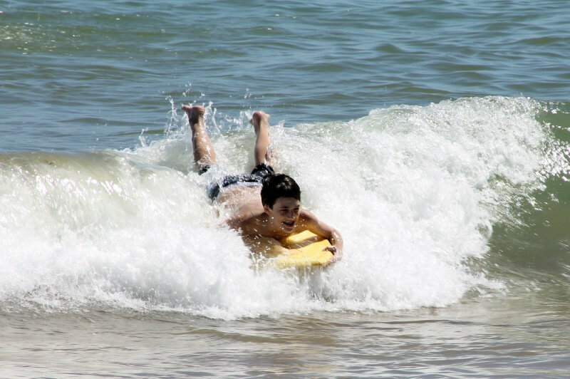 obrázek z článku o indoor surfingu