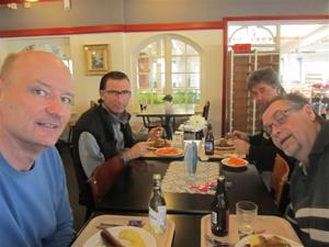 4. I Mariestad var det lunchstop.... 4. I Mariestad var det lunchstop....