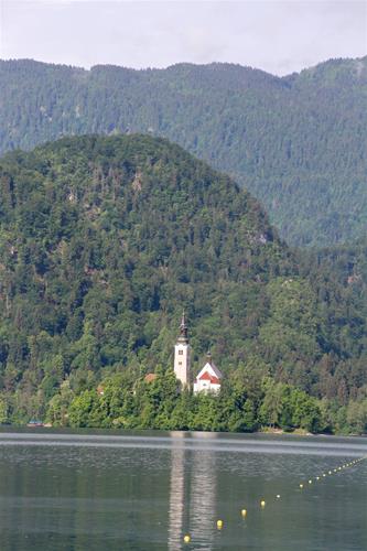 Sjön Bohinj vid staden Blend Sjön Bohinj vid staden Blend