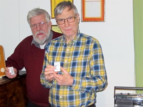 DX-Parlamentet 2017. Anders Brissman och Börje Sahlén med förbundets förtjänstplakett i silver. DX-Parlamentet 2017. Anders Brissman och Börje Sahlén med förbundets förtjänstplakett i silver.