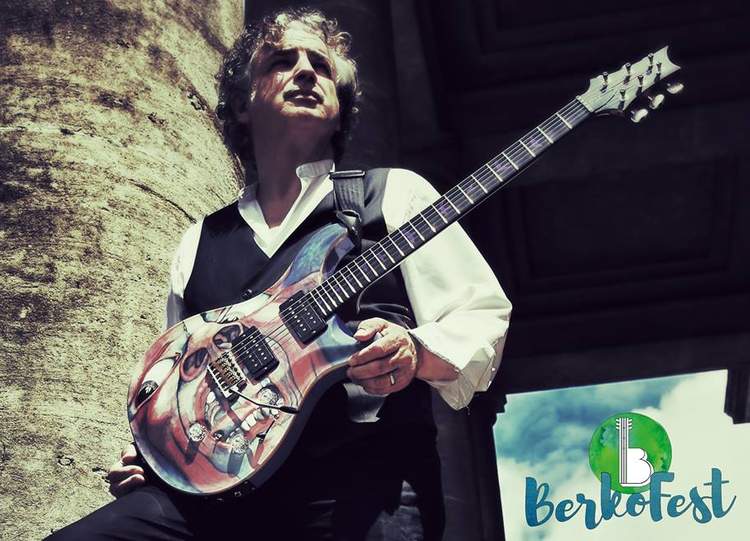 Jakko M Jakszyk joins BerkoFest House Band for 2017