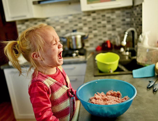 Parenting: How do I stop my 2 year old throwing food episode artwork