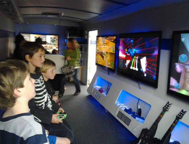 Parenting: Should my 9 year-old play 18+ videogames? episode artwork