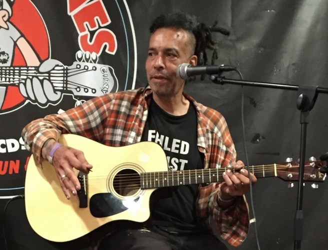Interview: Chuck Mosley of Faith No More episode artwork