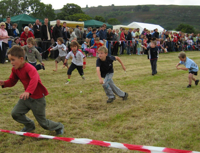 Parenting: A competitive and explosive child episode artwork