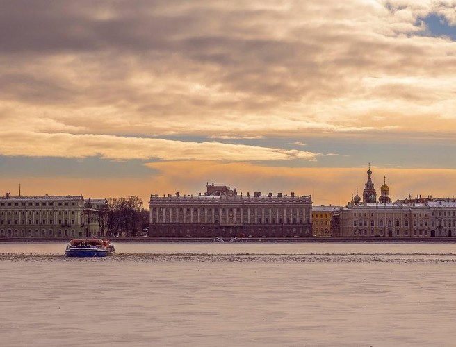 Ever thought of travelling to St Petersburg? episode artwork