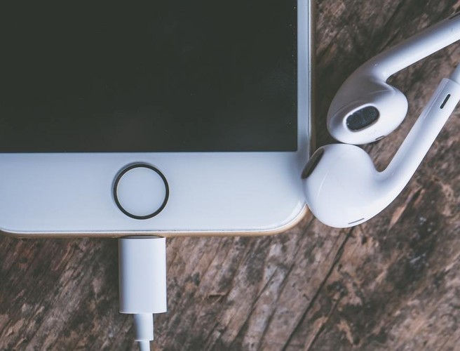 Is your phone listening to you? episode artwork
