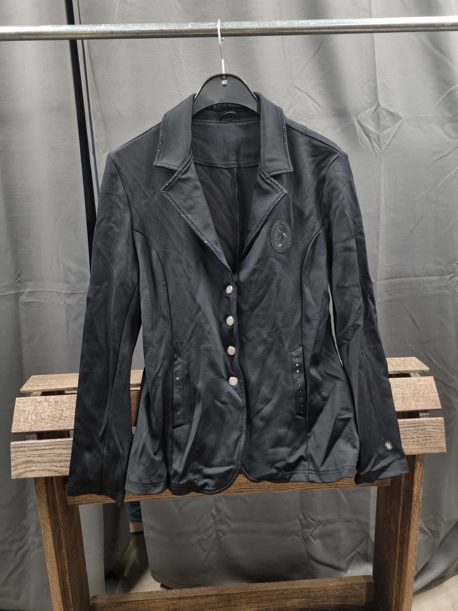 Kavaj, 40, Imperial Riding