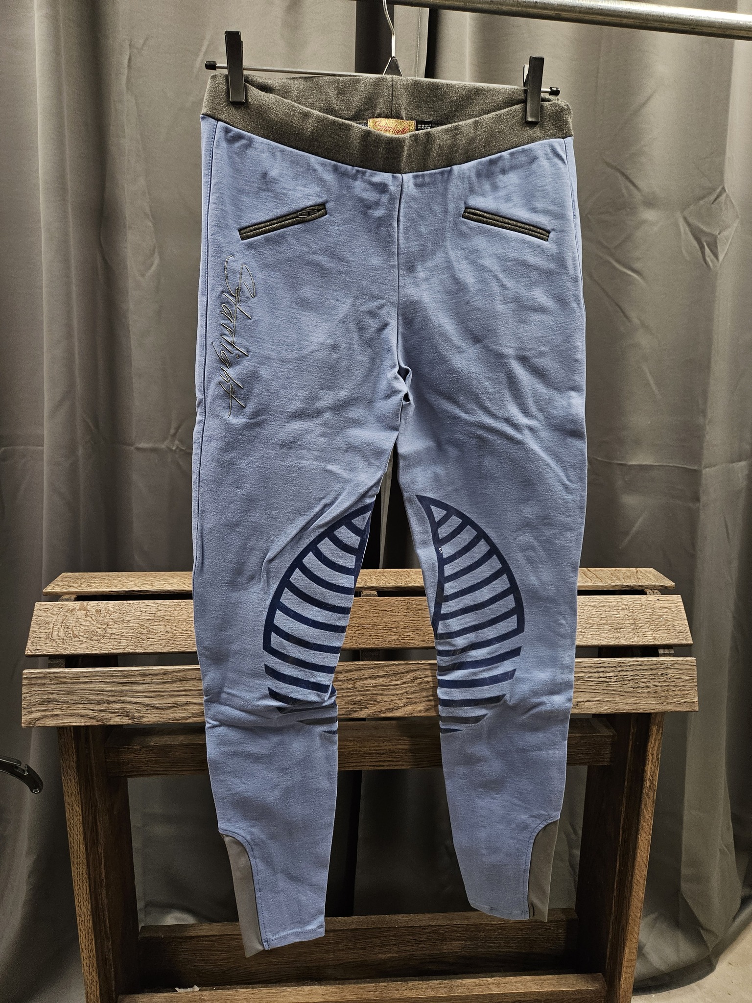 Ridleggings, 38, Starlight