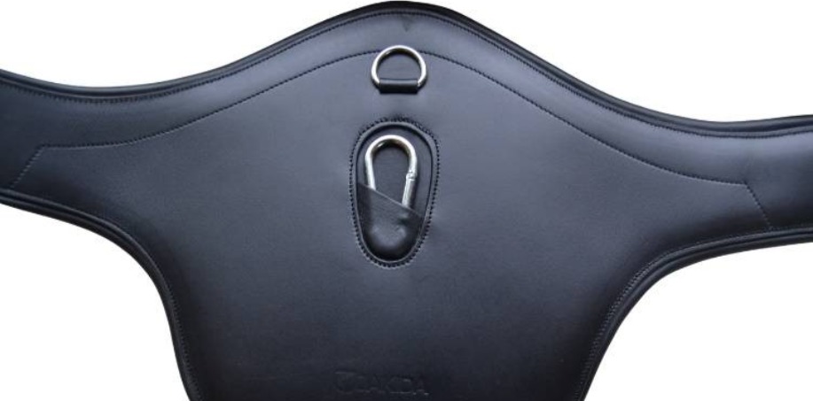 svart hoppsadelgjord med magplatta