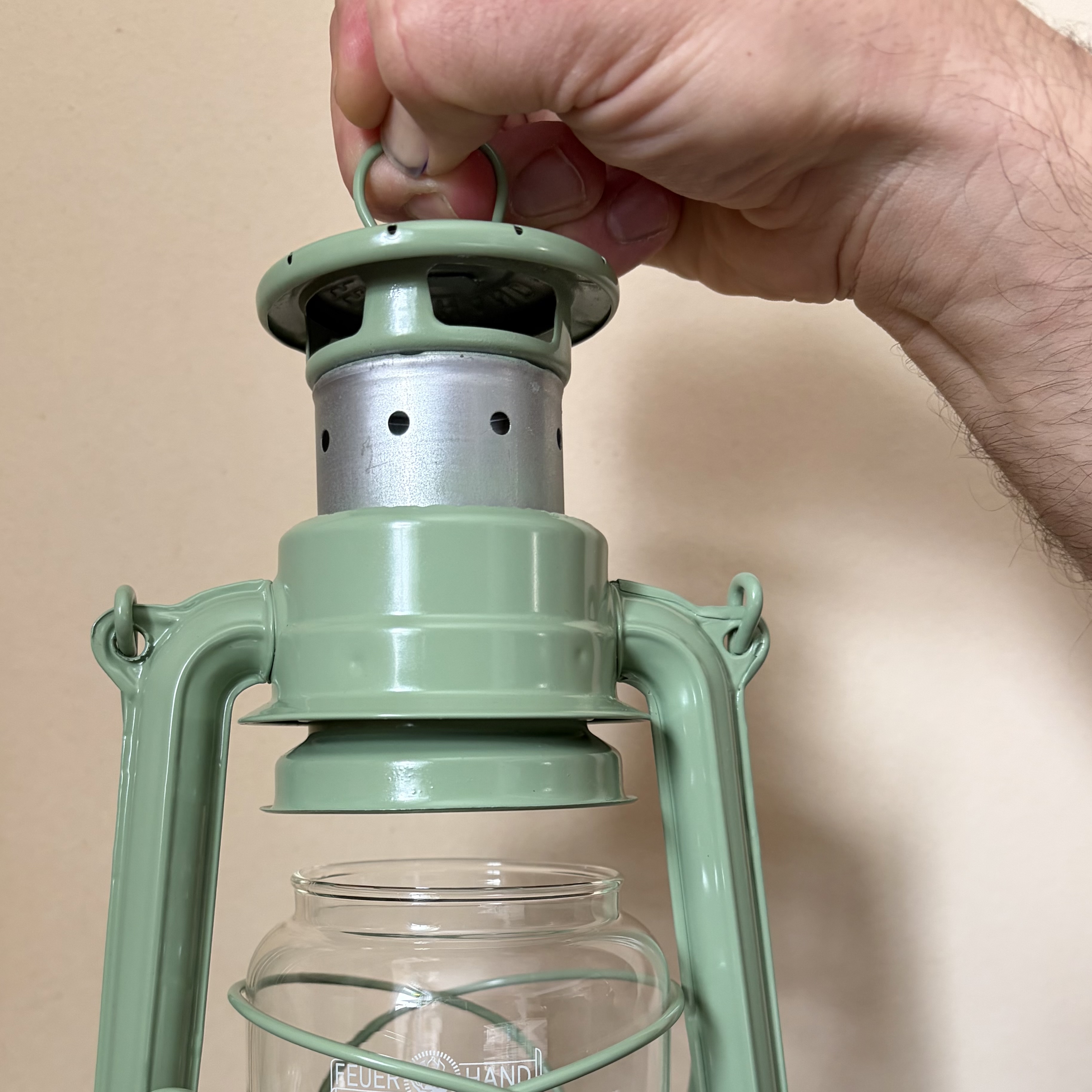 Hur man frigör lampglaset på en stormlykta