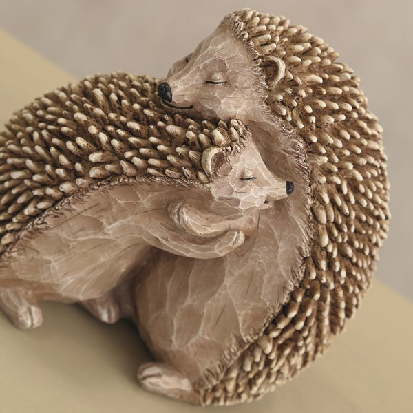 Loving Hedgehogs Figurines 15cm