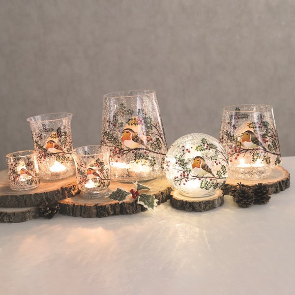 Robin & Holly Candle Holder 22cm Robin & Holly Candle Holder 22cm