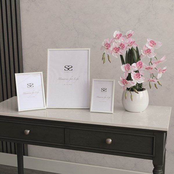 White Photo Frame 5x7in White Photo Frame 5x7in