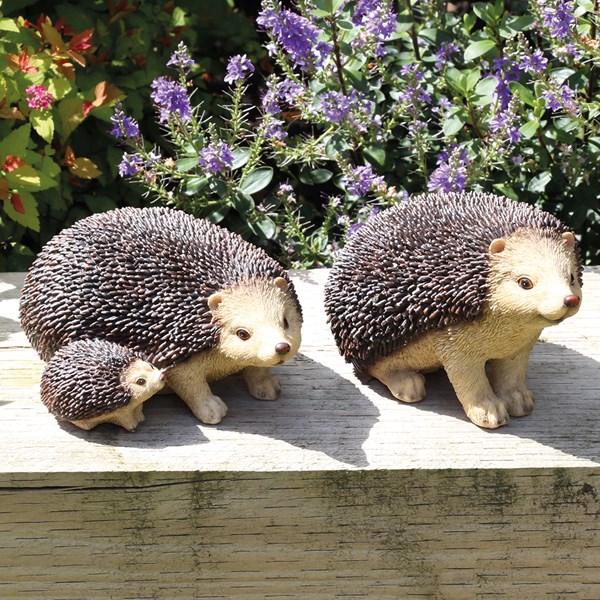 Garden Hedgehog Family 16x8cm