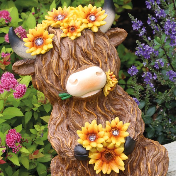 Solar Highland Cow 25cm