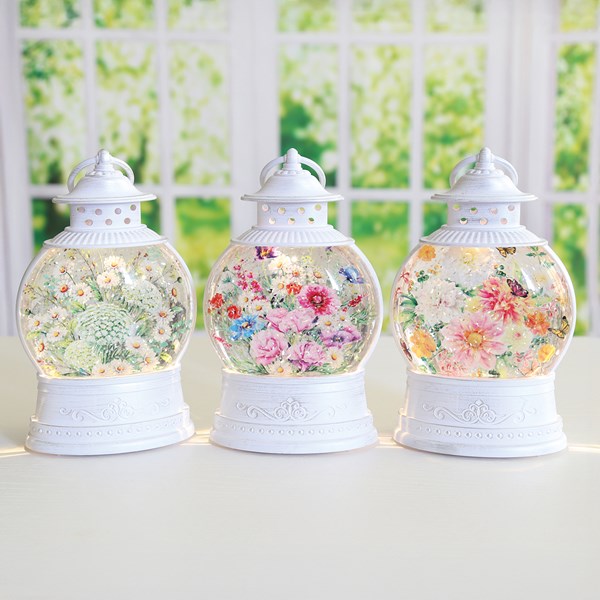 LED Spinner Lantern 23cm 3 Assorted LED Spinner Lantern 23cm 3 Assorted