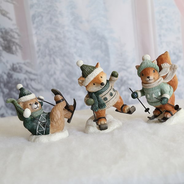 Skiing Squirrel 9x19cm