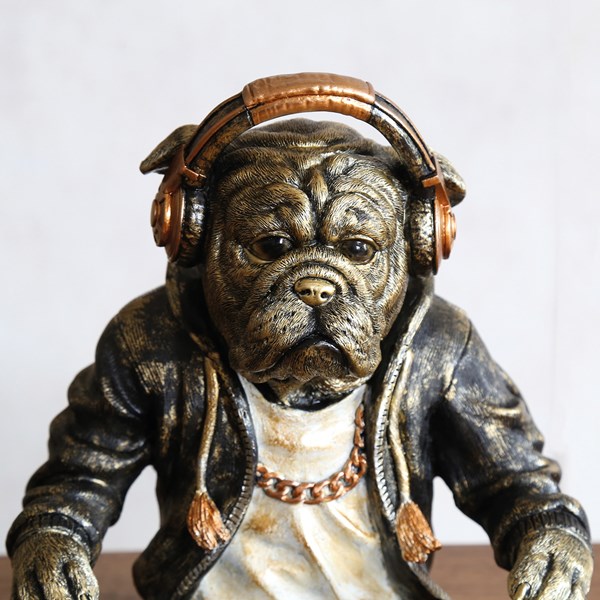 DJ Danny Dog 23x24cm